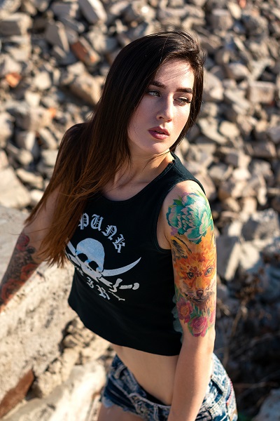 La cura del tatuaggio sarà richiesta per le prime settimane dopo aver ricevuto il tuo nuovo tatuaggio